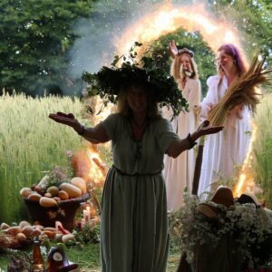 Hlæfdige: The Lady of the Loaf and Lammas Celebration Hlæfdige